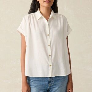 Faherty white button up short sleeve top